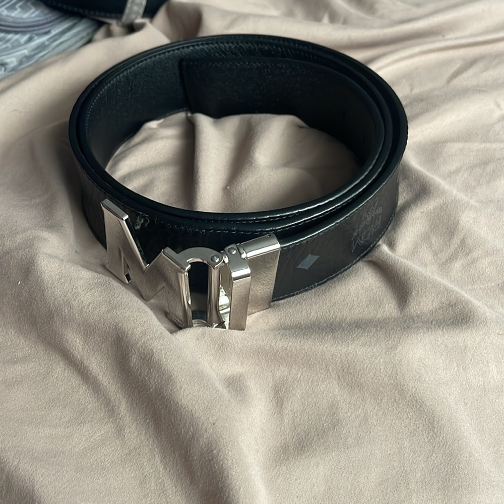 MCM Belt - Picture 3 of 3